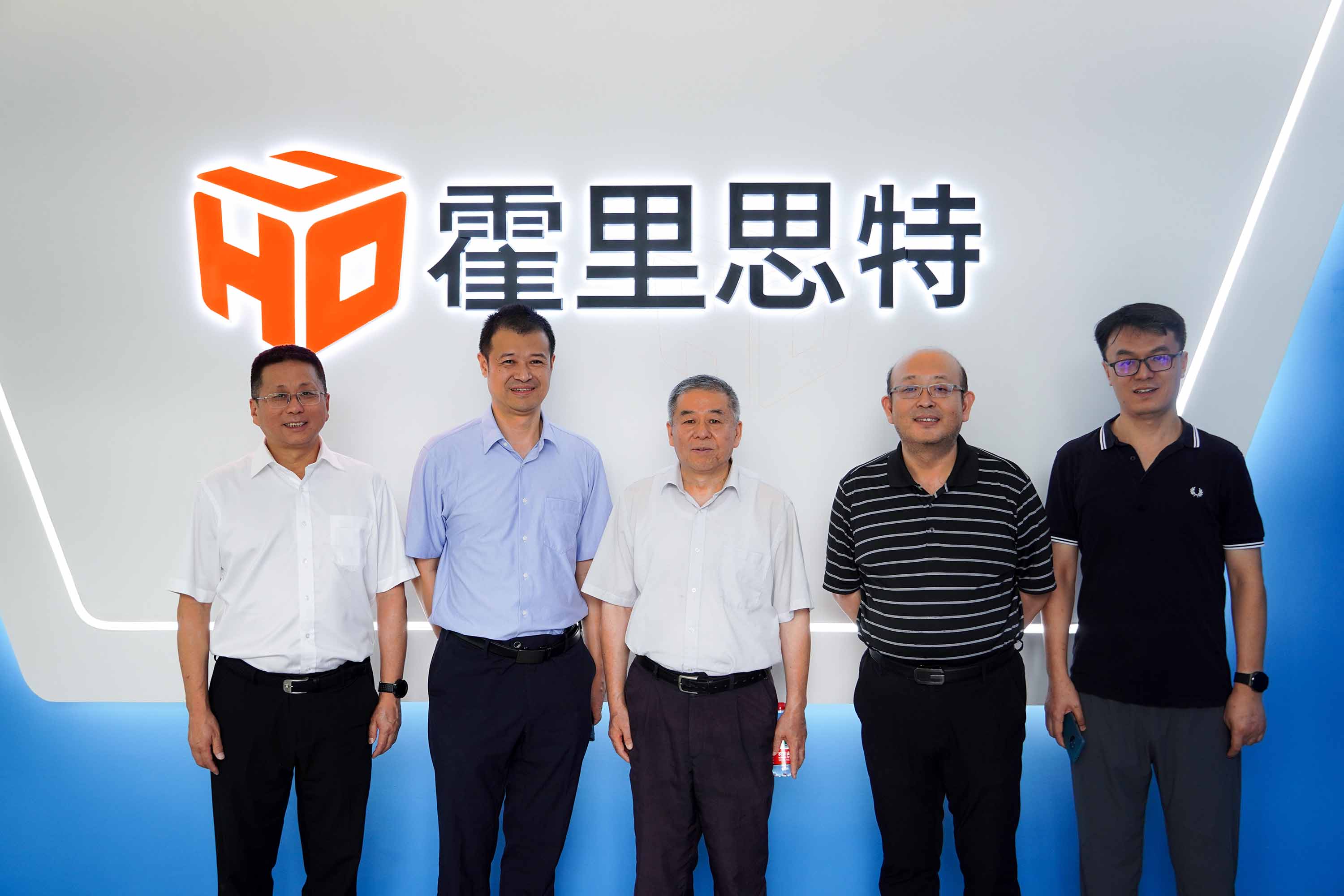 1721107459111779.jpg 1721107459111779.jpg